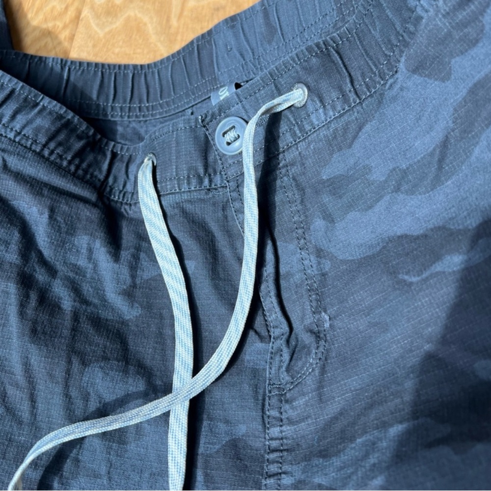VUORI WOMENS RIPSTOP PANTS Grey Camouflage (not green like stock photo)